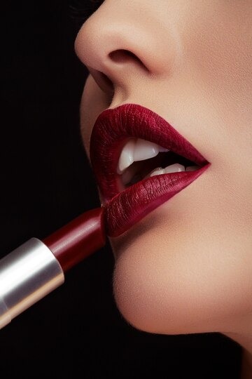 Gift The Perfect Lipstick Set To Any Makeup Aficionado